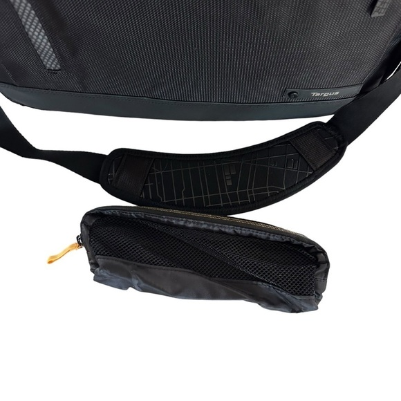 TARGUS REVOLUTION CHECKPOINT FRIENDLY BRIEFCASE - Picture 13 of 16